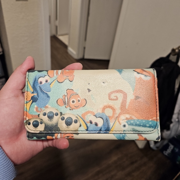 Finding Nemo Wallet - Picture 2 of 4